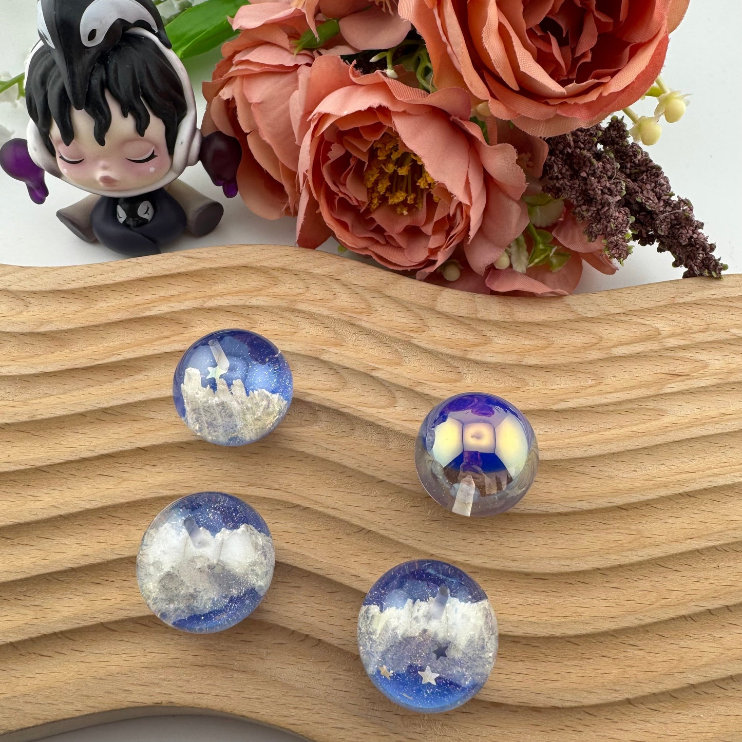 FS3521- Random Mixed Color 25mm Solize UV Resin Beads (Half Hole For Making Charms)