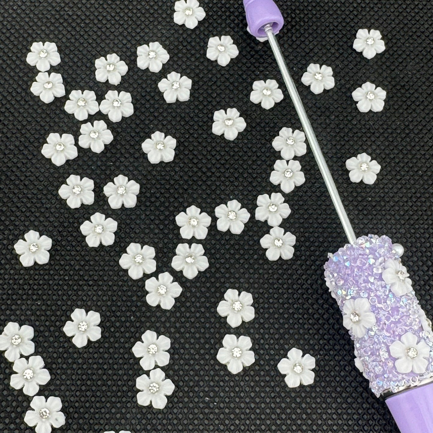 FS1006- 8MM White Flower Nail Charms For Making Fancy Beads Or Fancy Pen