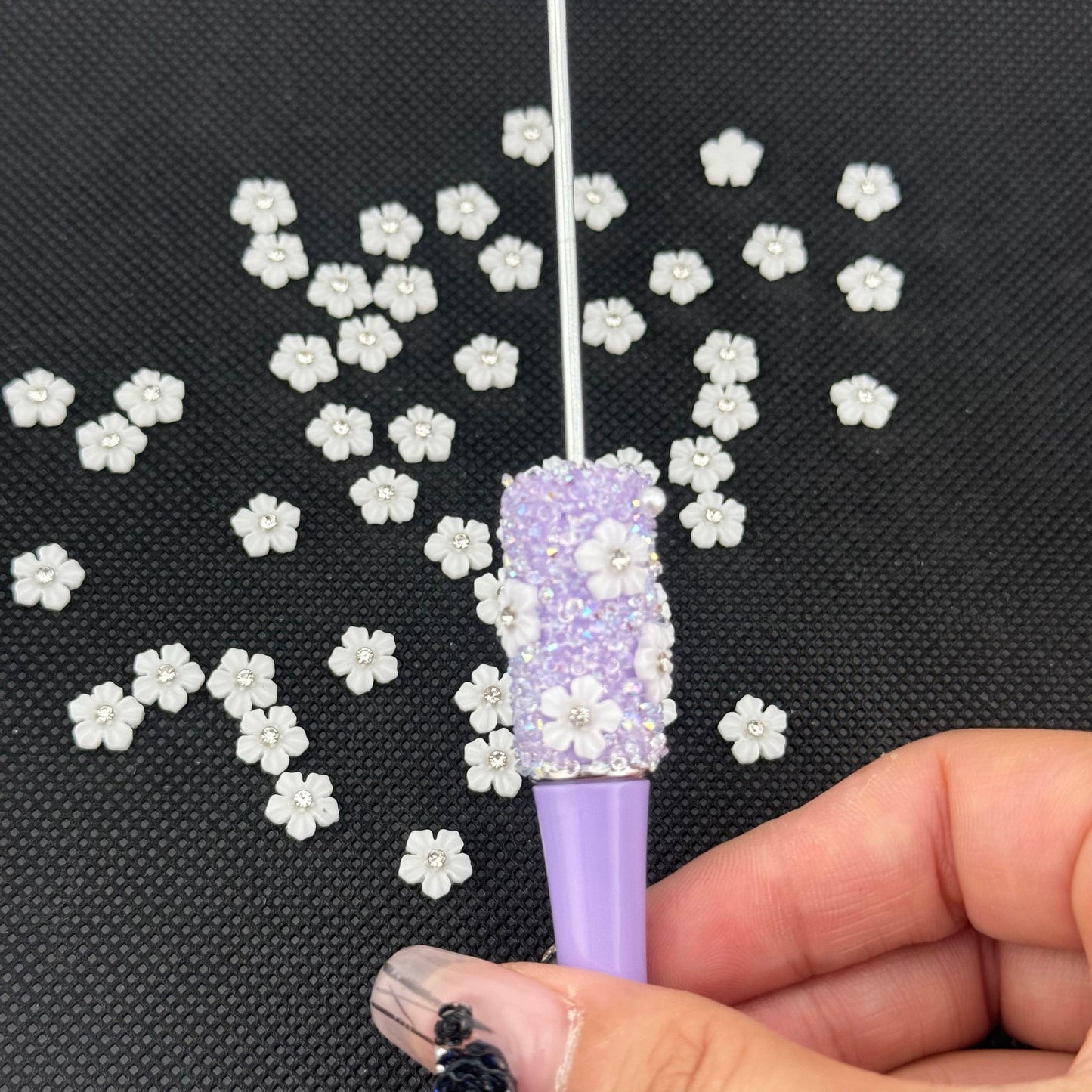 FS1006- 8MM White Flower Nail Charms For Making Fancy Beads Or Fancy Pen