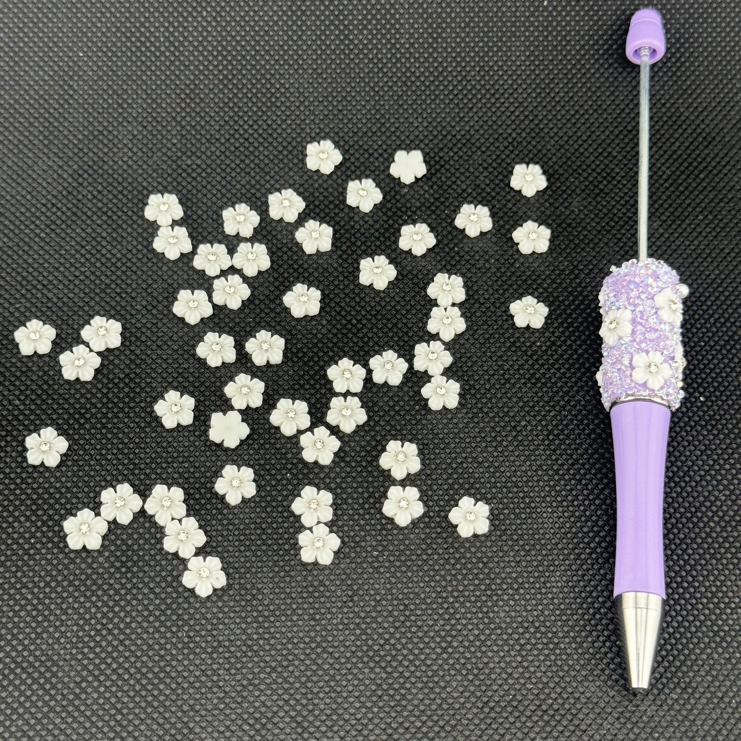 FS1006- 8MM White Flower Nail Charms For Making Fancy Beads Or Fancy Pen