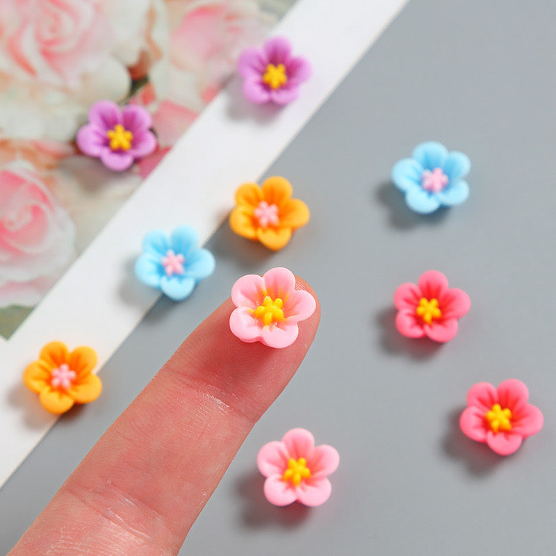 FS1021- 8MM Mixed Color Resin Flower Nail Charms For Making Fancy Beads Or Fancy Pen