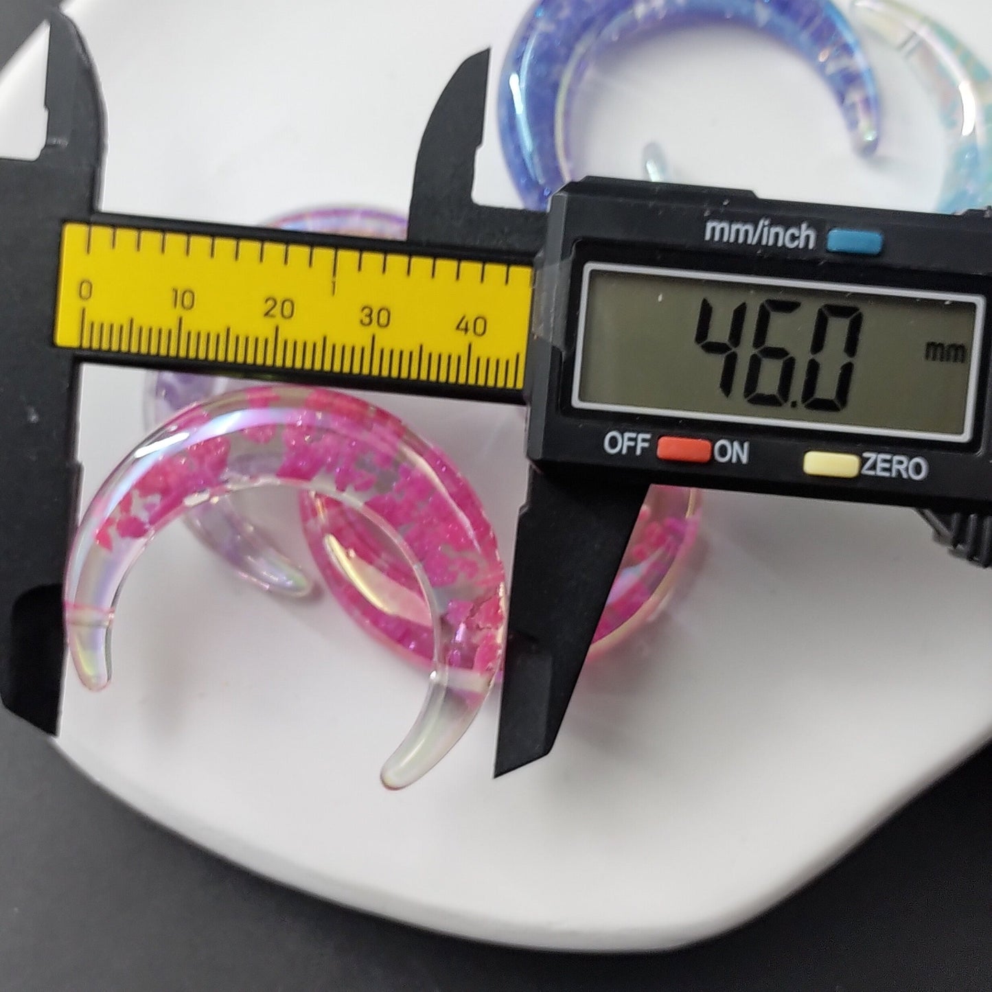 FS1305- Random Mixed Color Glowing Cloud Moon Beads