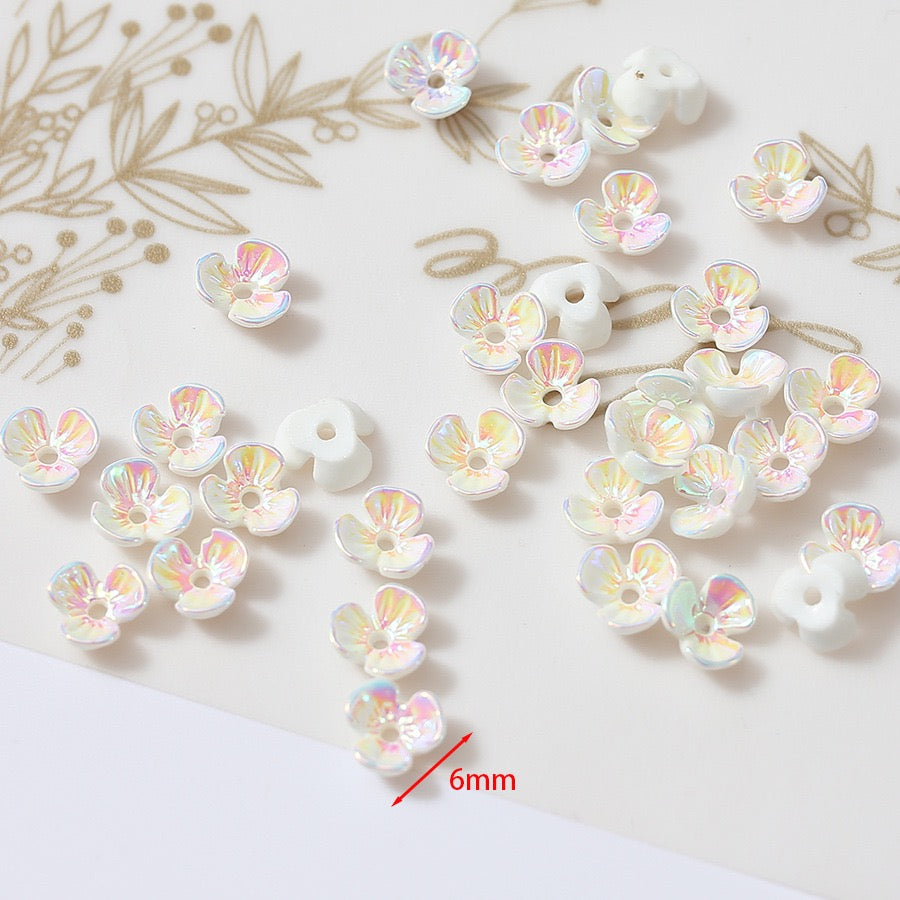 FS1353- 6mm UV Shell Looking Three-petal Flower Resin Nail Charms For Making Fancy Bead Or Fancy Pen