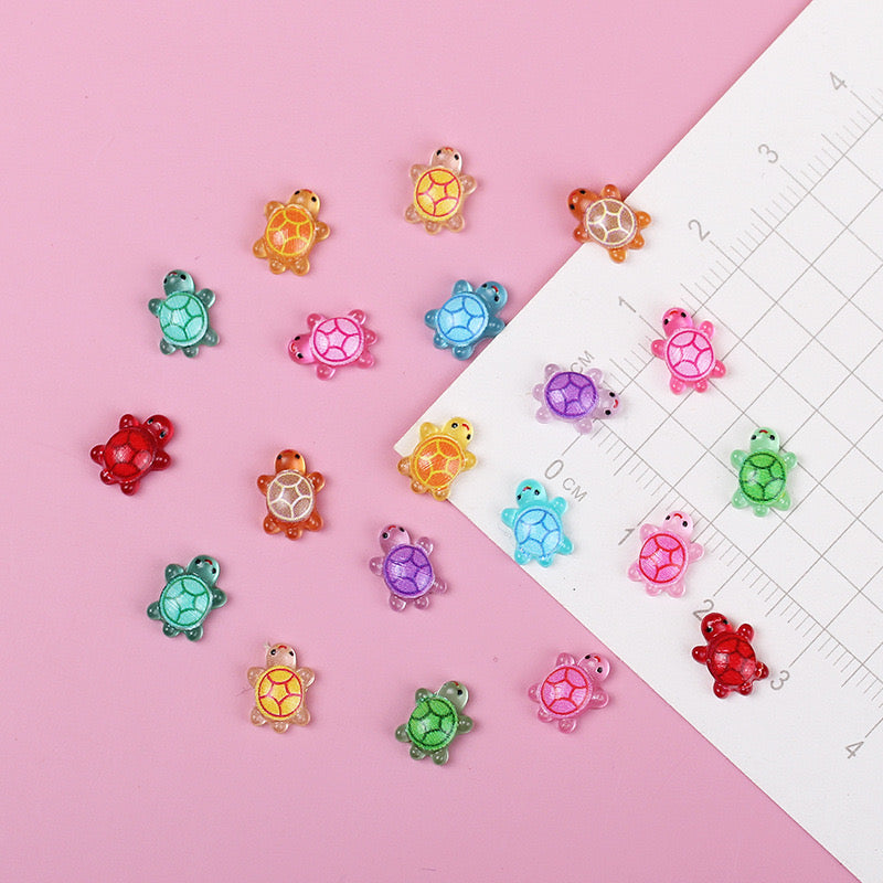 FS1585-11MM Size Luminous Turtle Nail Resin Charms For Making Fancy Pen Or Fancy Bead