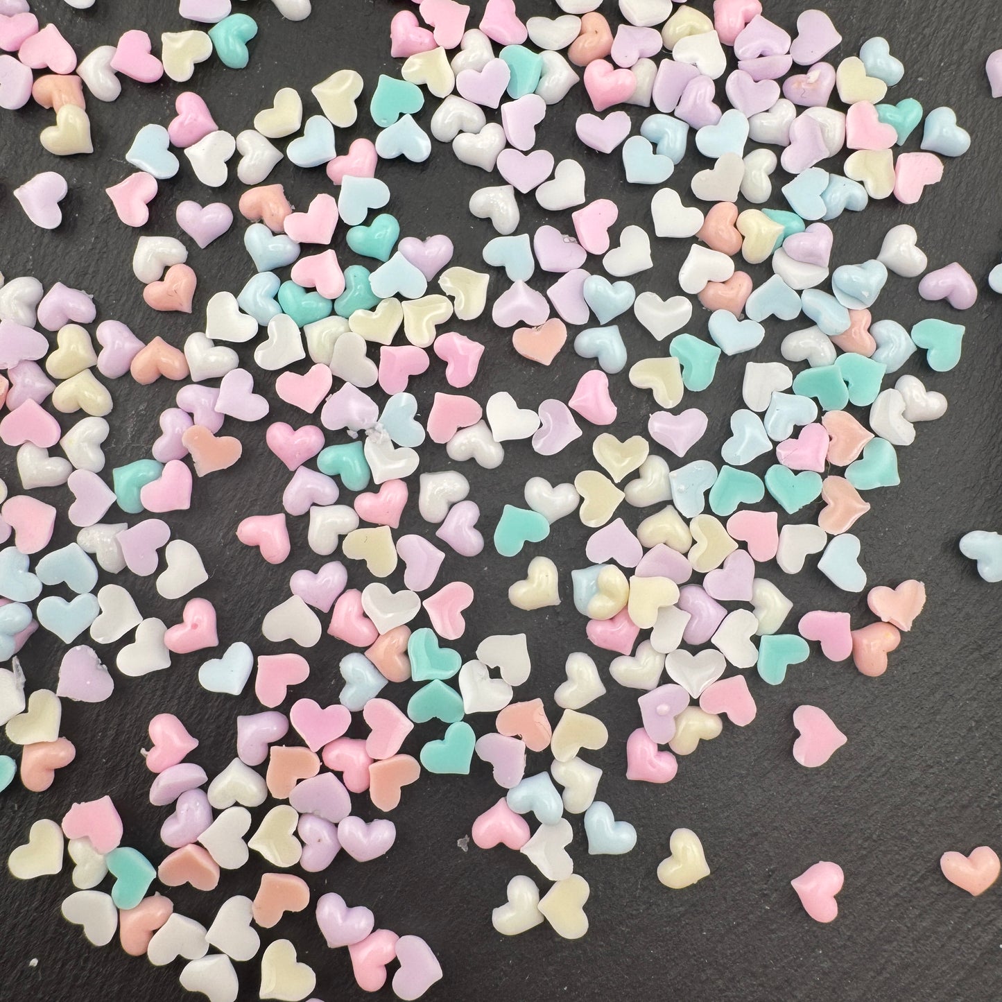 FS5380-About 5mm*5mm Random Mixed Color Resin Heart Nail Charms For Making Fancy Beads Or Fancy Beadable Pens