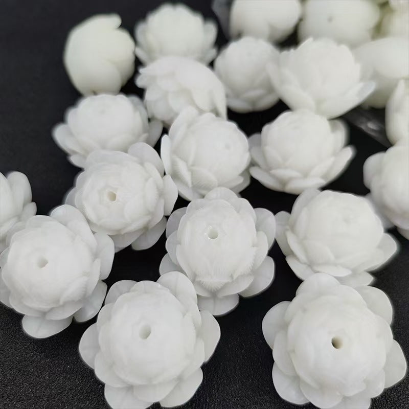 FS4115- 42*21Mm Big White Lotus Flower Beads - Passing The Pen
