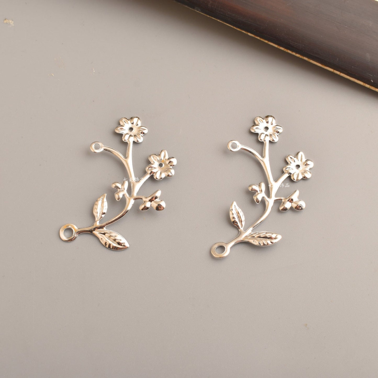 FS3033-20 Pieces Sliver Metal Patch For Making Fancy Beads