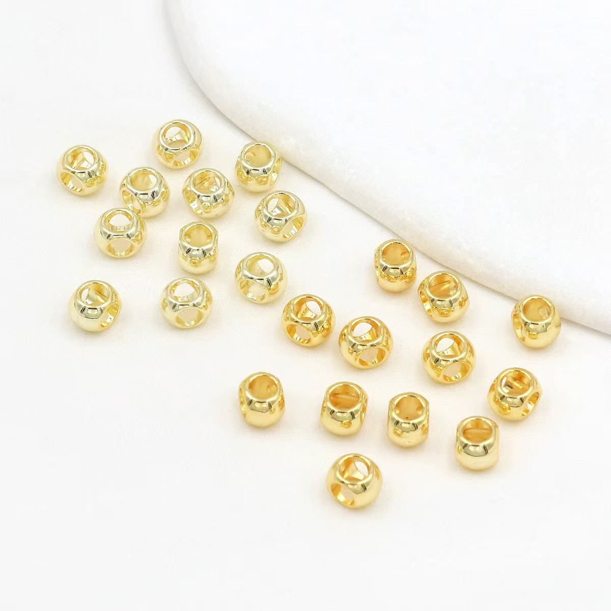 FS3610- 5mm Metal 4 Hole Beads Gold-plated And Silver-plated Small Metal Four-way Beads
