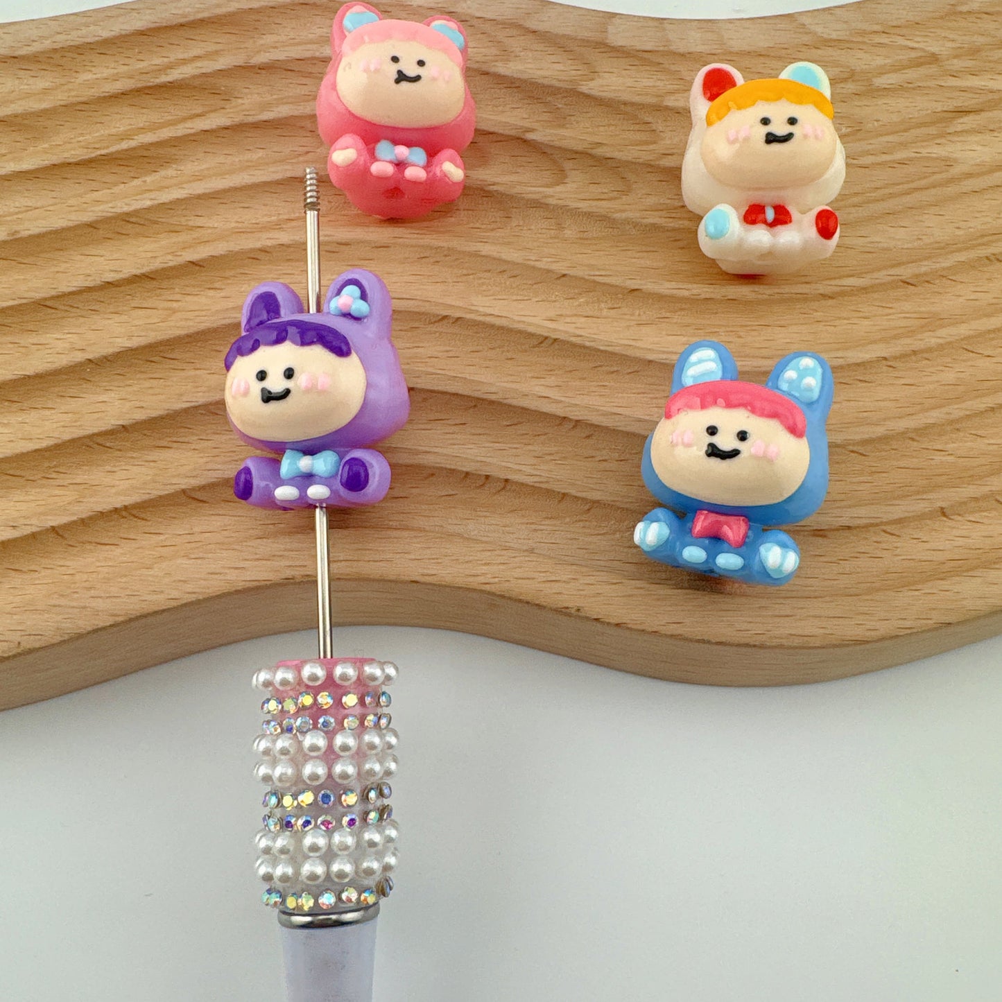 FS3046-Mixed Color Cute Doll Hand Painted Acrylic Beads Fit For Beadable Pens