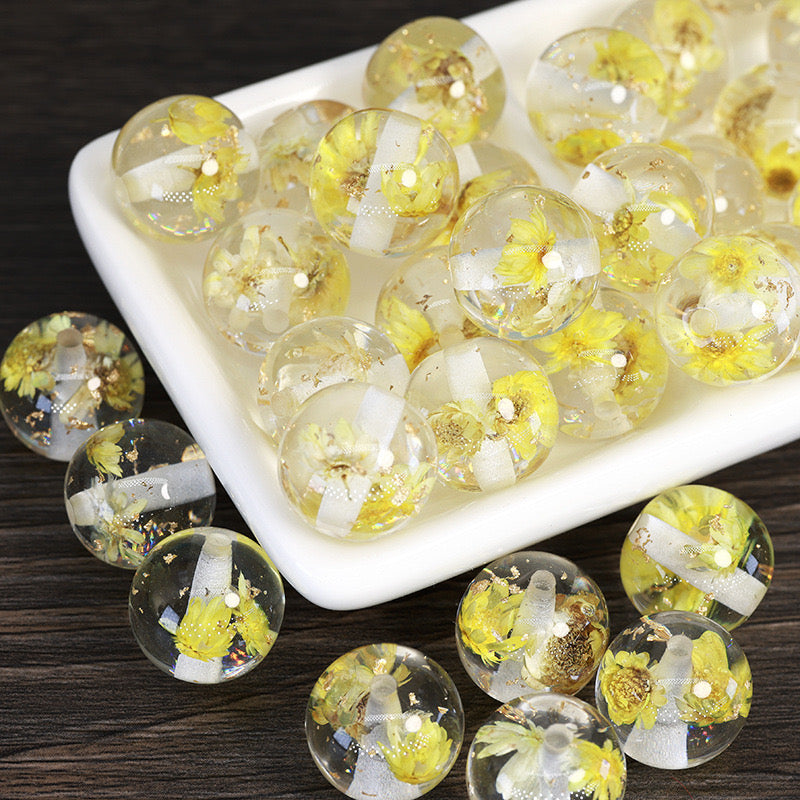 FS0602- 16mm Gold Foil Dried Flower Resin Beads (Not Uv Plated)