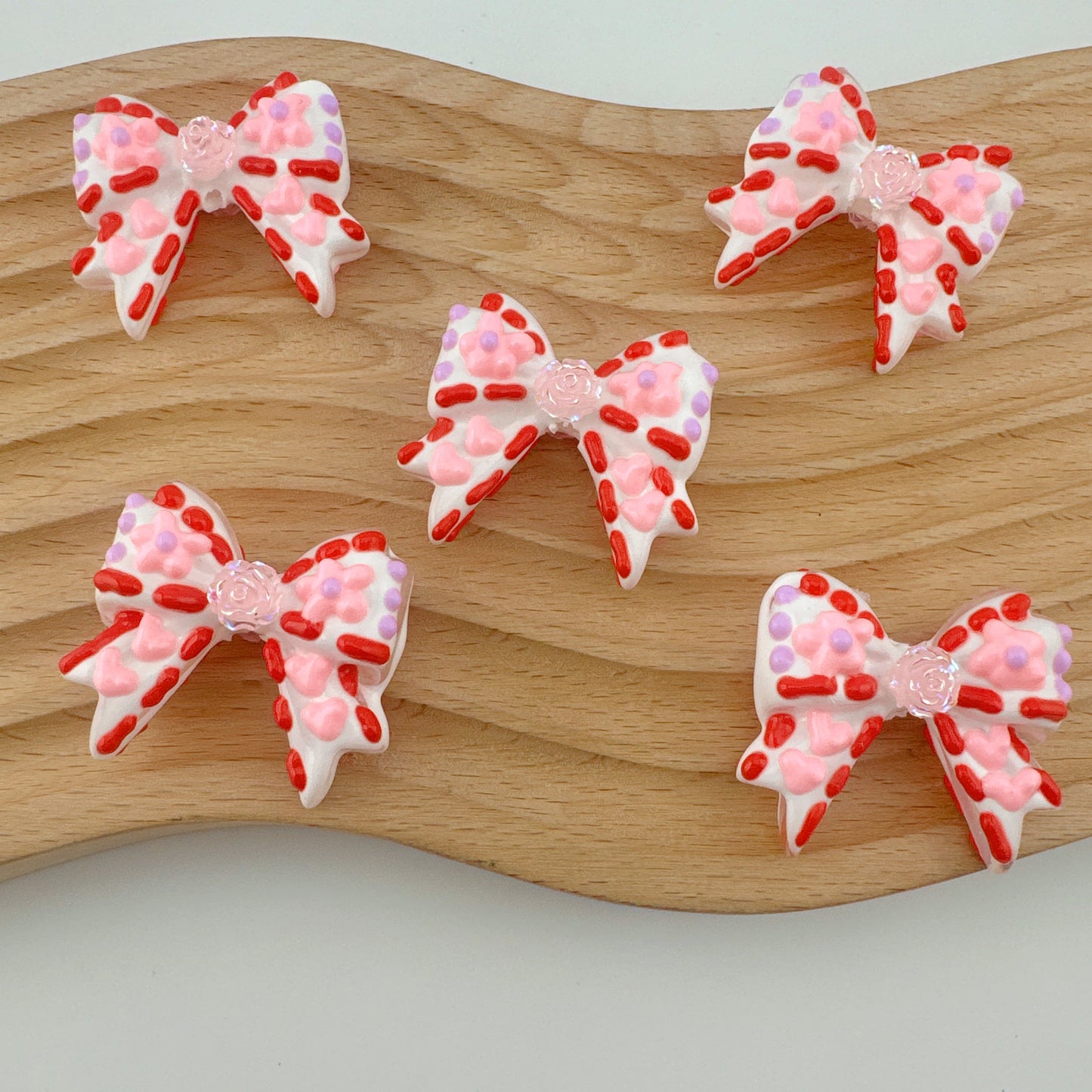 FS3040-7 Pieces Random Mixed Color Bow Hand Painted Acrylic Beads Fit For Beadable Pens
