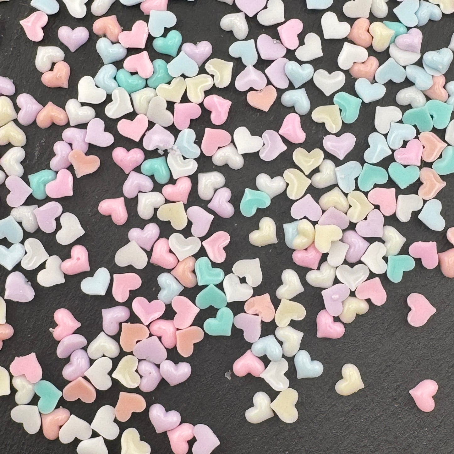 FS5380-About 5mm*5mm Random Mixed Color Resin Heart Nail Charms For Making Fancy Beads Or Fancy Beadable Pens