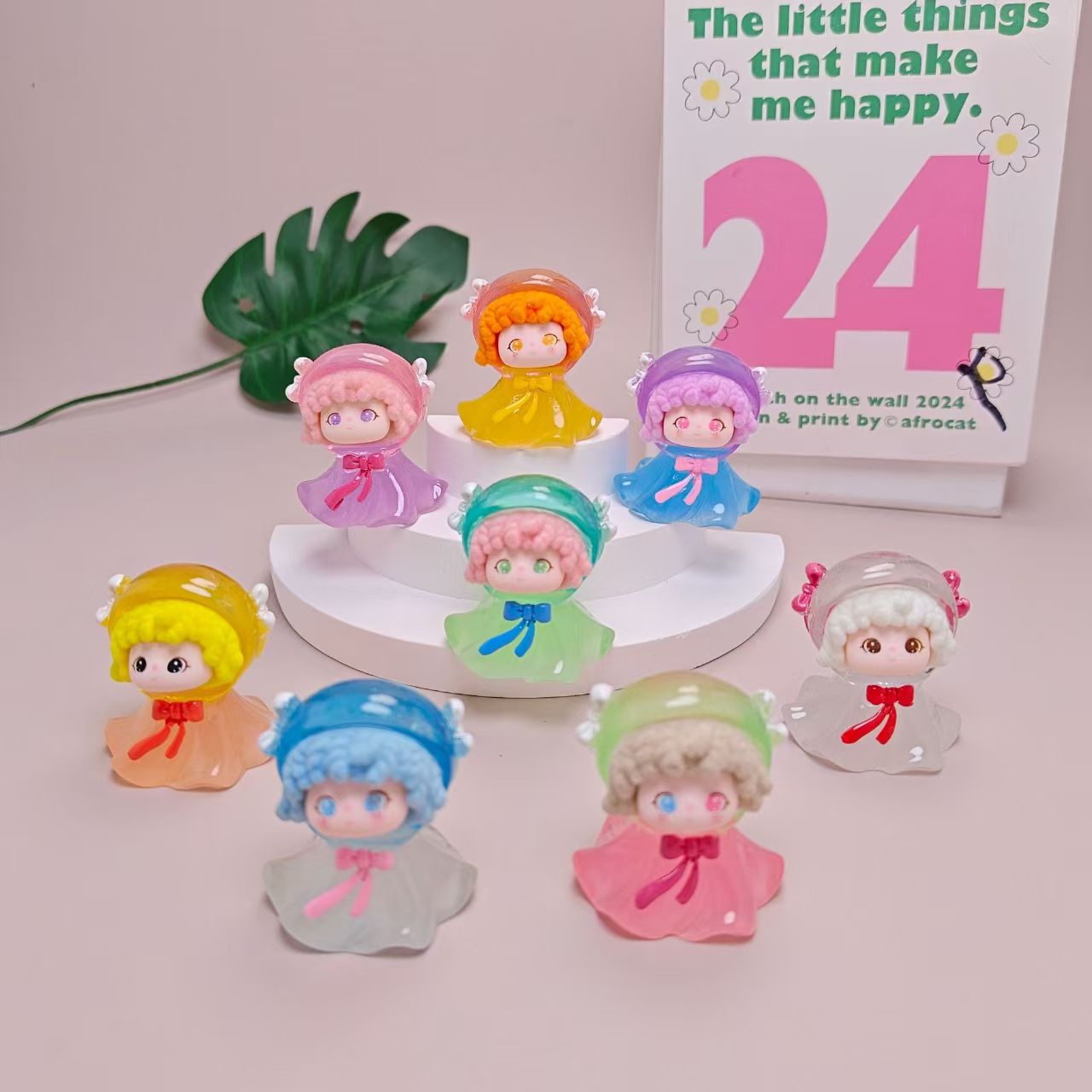 FS4990- Cloaked Little Girl Charms Figurine Ornament Luminous Glow In The Dark
