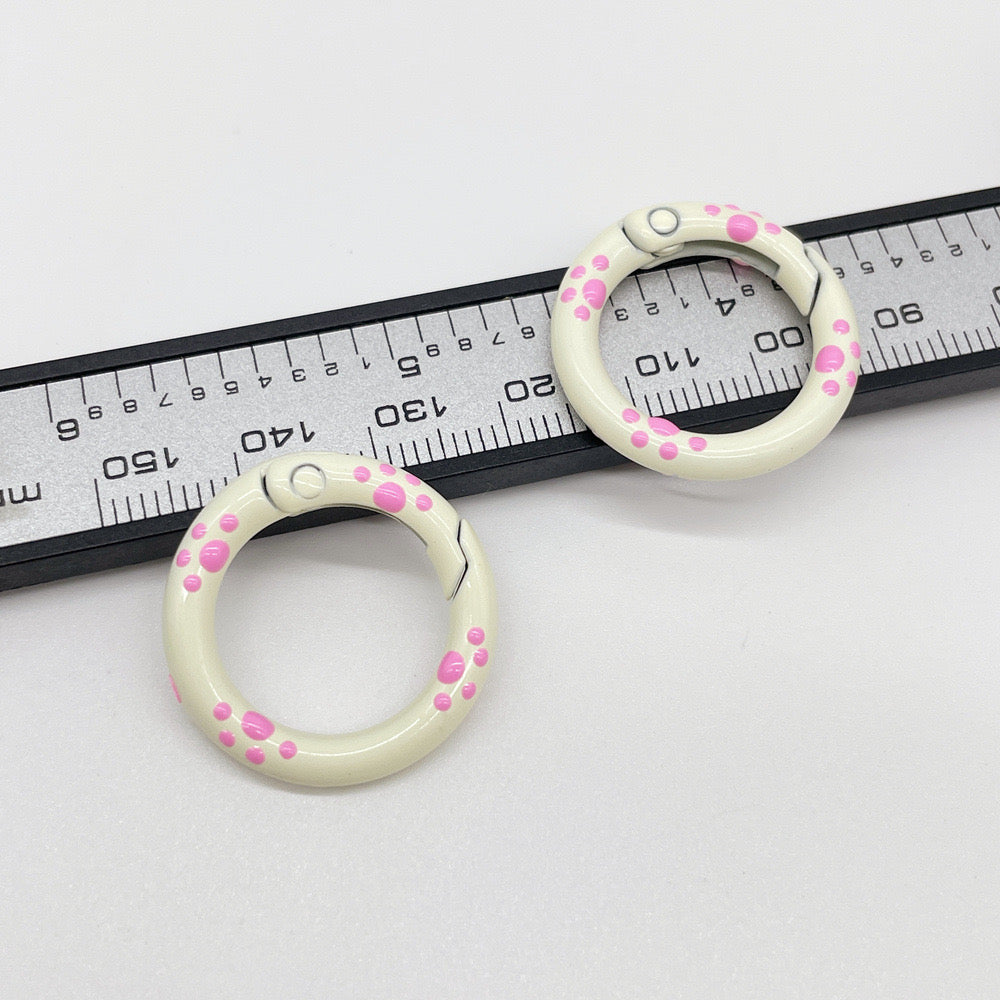 FS3568- 20Mm Dripping-Oil Hand-Painted Keychaini