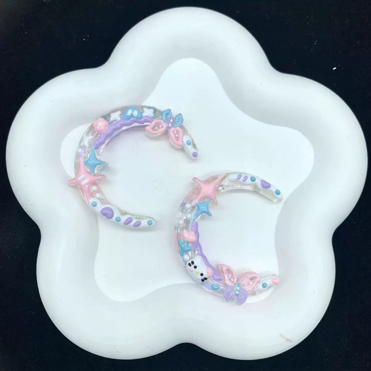 FS3877-Clear Double Holes HK Moon Hand Painted Acrylic Beads Fit For Beadable Pens