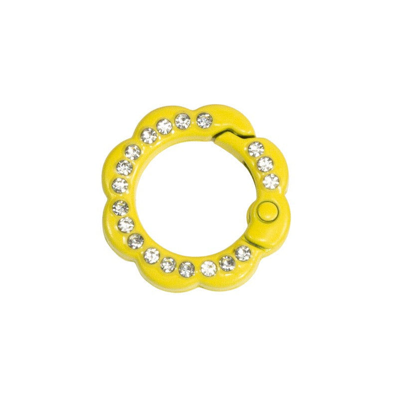 FS3007- 10 Pieces 21mm Flower Round Keyring with Diamonds Mixed Color