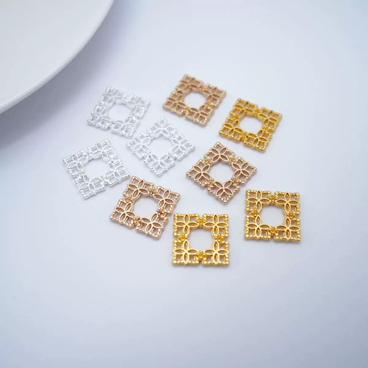 FS3035- Metal Cube Patch For Making Fancy Beads