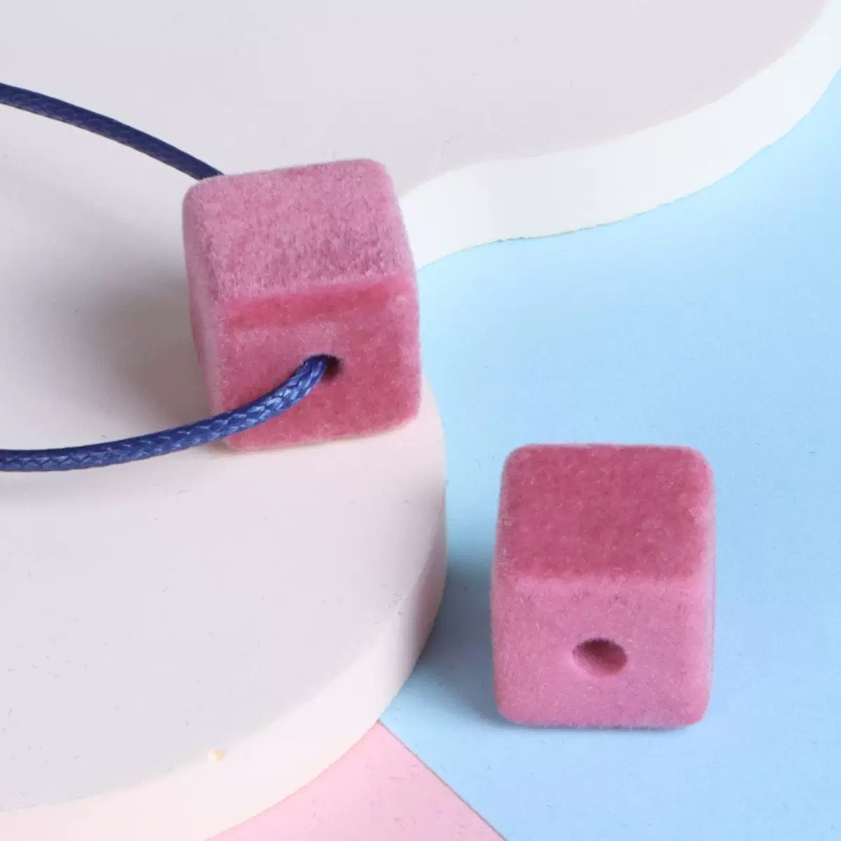 FS2191-About 14MM Size Frocked Acrylic Cube Beads Fit For Beadable Pens