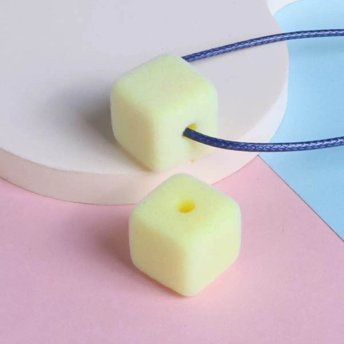 FS2191-About 14MM Size Frocked Acrylic Cube Beads Fit For Beadable Pens