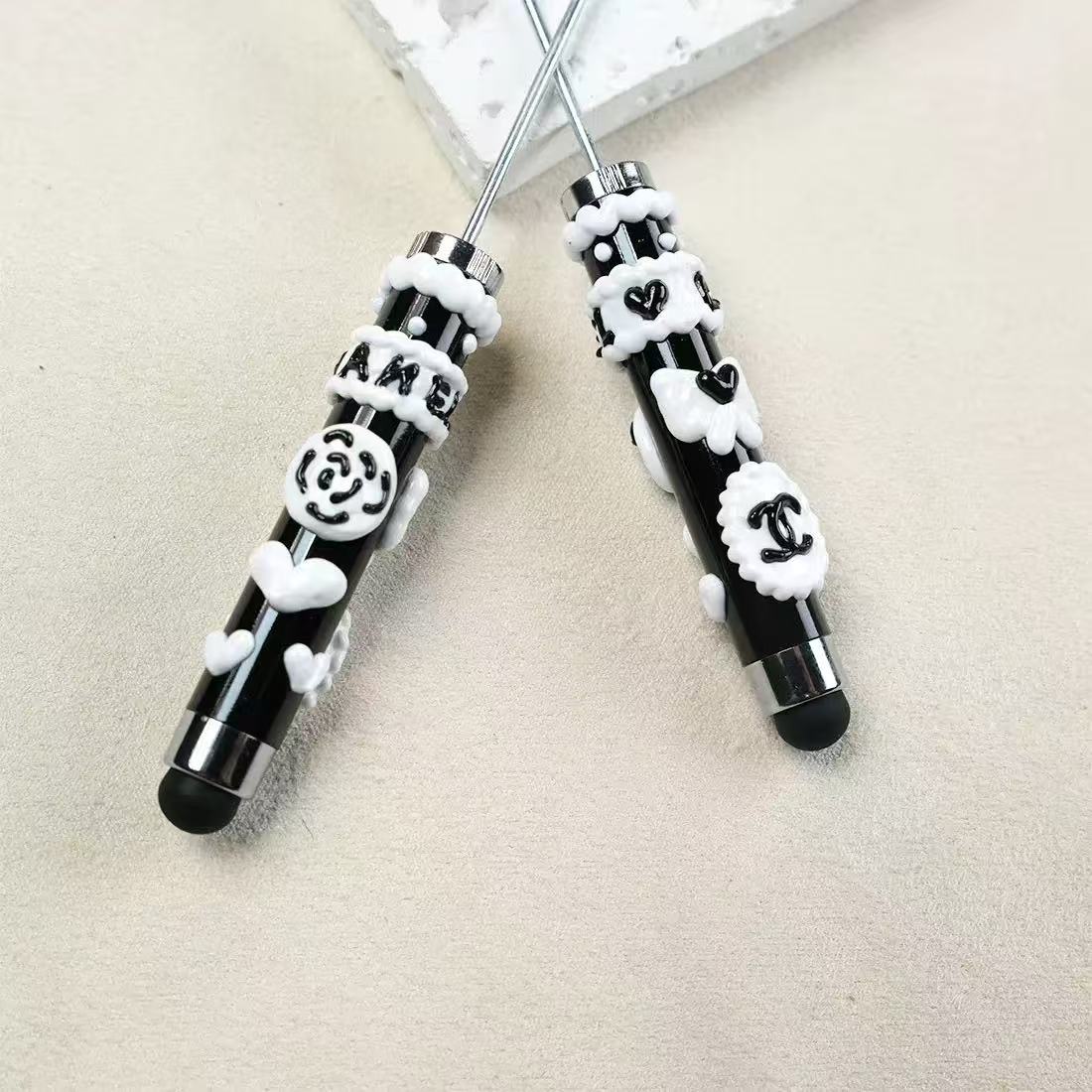 FS4456-1 Piece Black C Hand Painted Beadable Pens