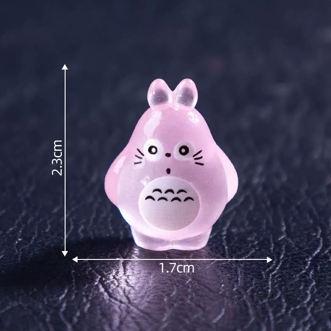 FS4538-Random Mixed Color Glowing Totoro Resin Pen Topper