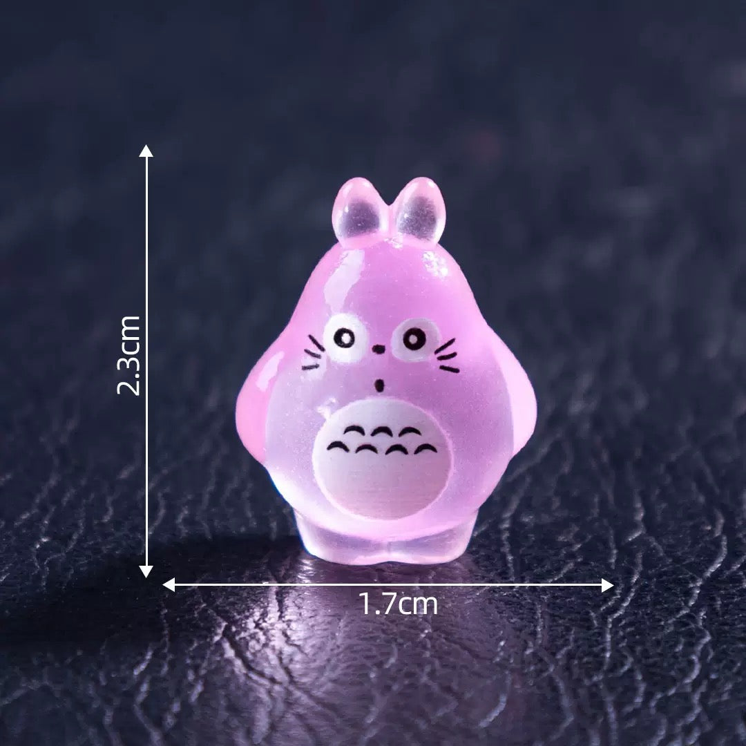FS4538-Random Mixed Color Glowing Totoro Resin Pen Topper