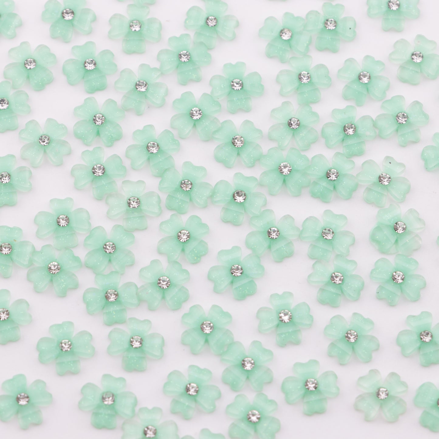 FS5711- 8.3mm Four-Petal Heart Flower Charms With Diamonds