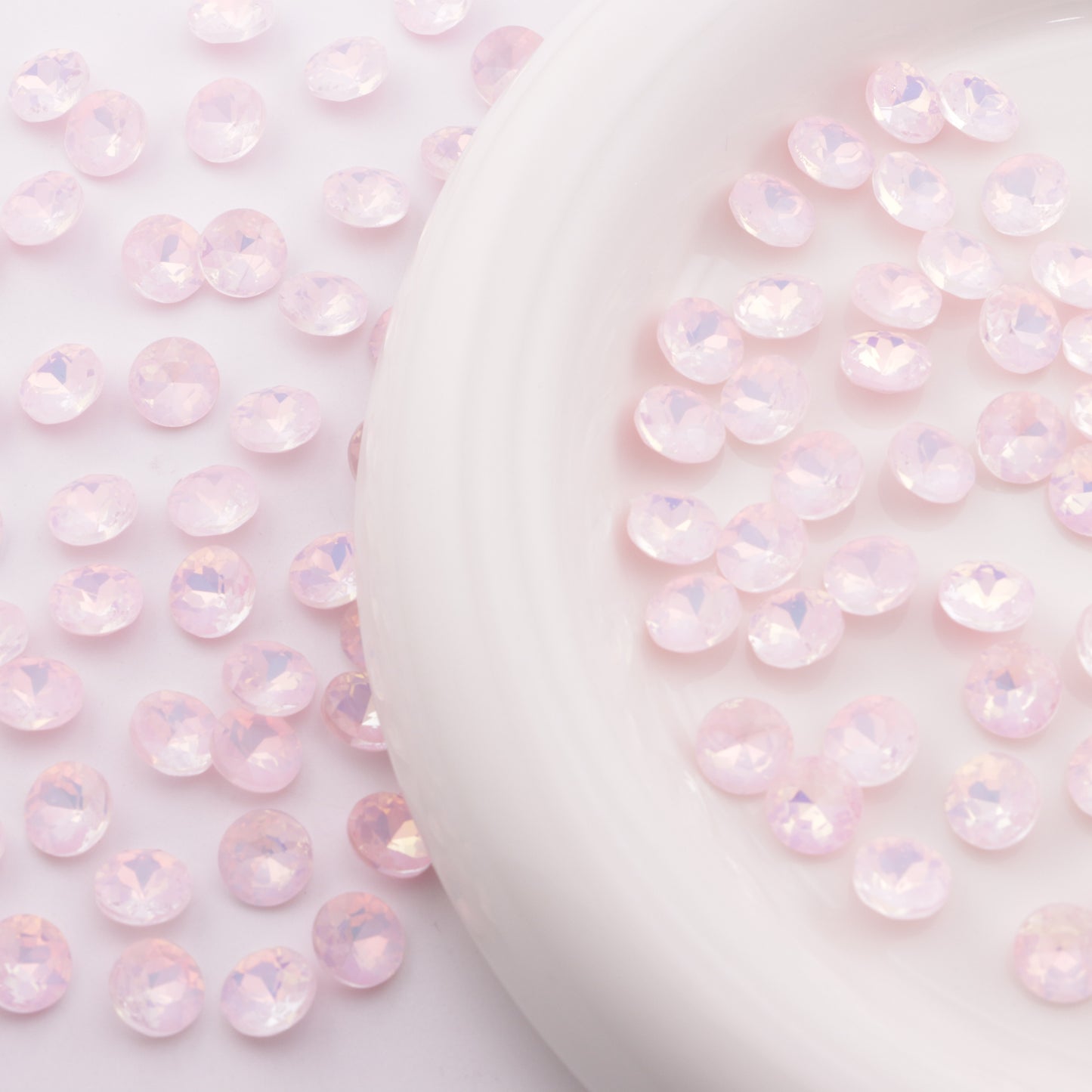FS2864- 8mm Pink Pointed-Bottom Mocha Round Diamond