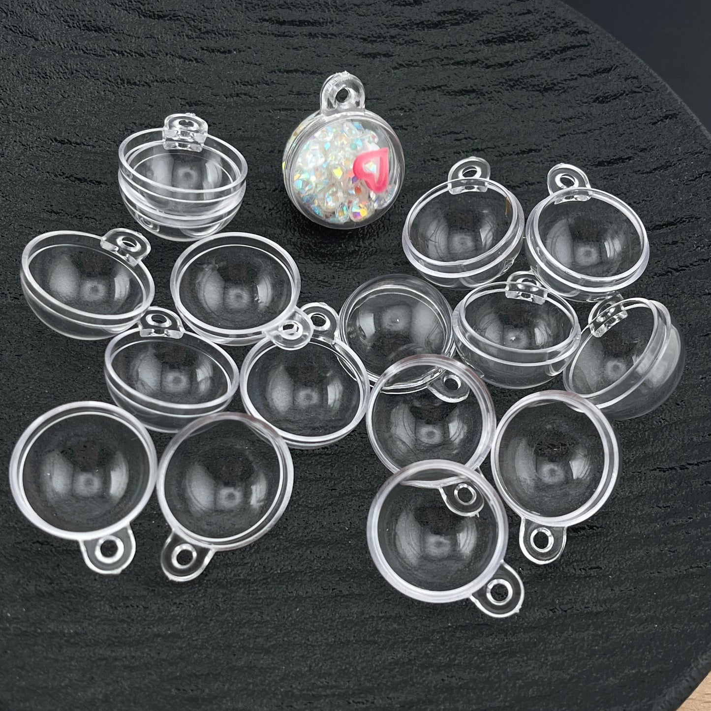 FS2795- 20mm Round Dangle Shaker Beads For Making Car Hangers