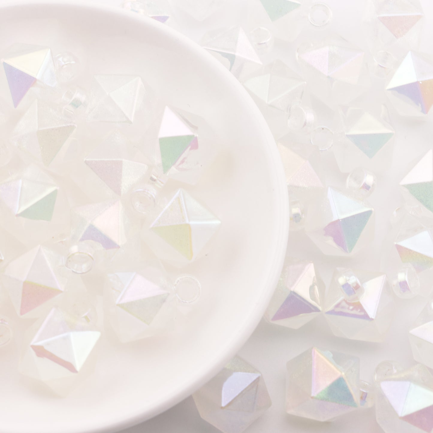 FS4105- 16mm Glowing Rhomb Beads Charms, Rhombus Fine Glittering Night-Light Car Hanging Pendant Beads
