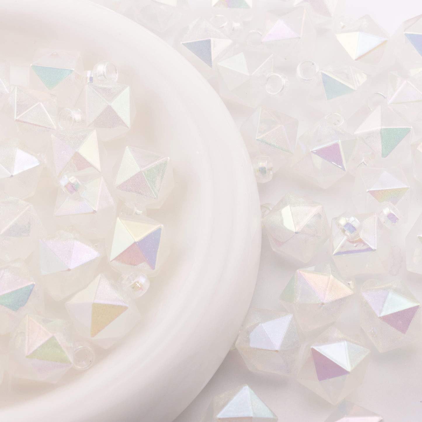 FS4105- 16mm Glowing Rhomb Beads Charms, Rhombus Fine Glittering Night-Light Car Hanging Pendant Beads