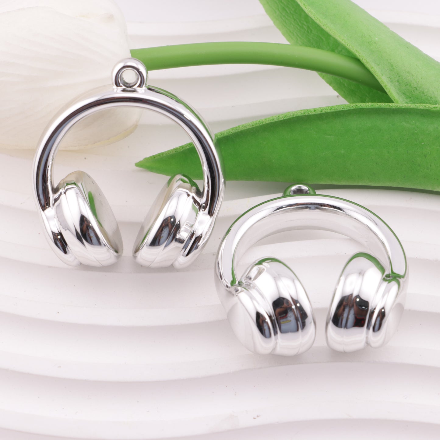 FS5884- 42*38Mm Headphone Pendant Earphone Pendant