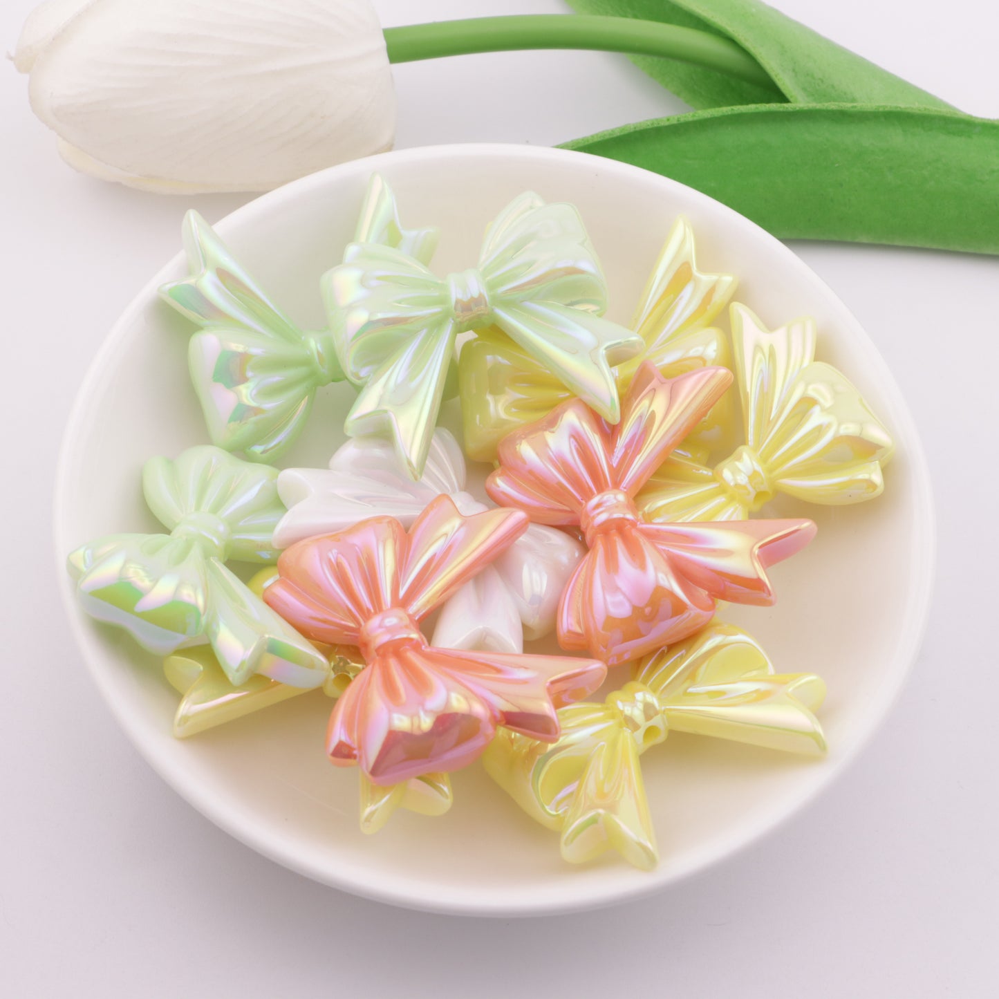 FS2218- 36.6×32mm UV-Plated Solid-Color Bowknot Acrylic Beads