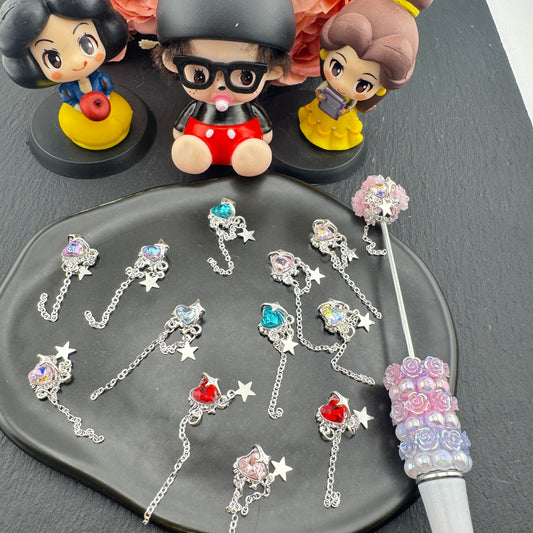 FS5413- 11×32mm Heart-shaped Alloy Pendant Nail Stickers
