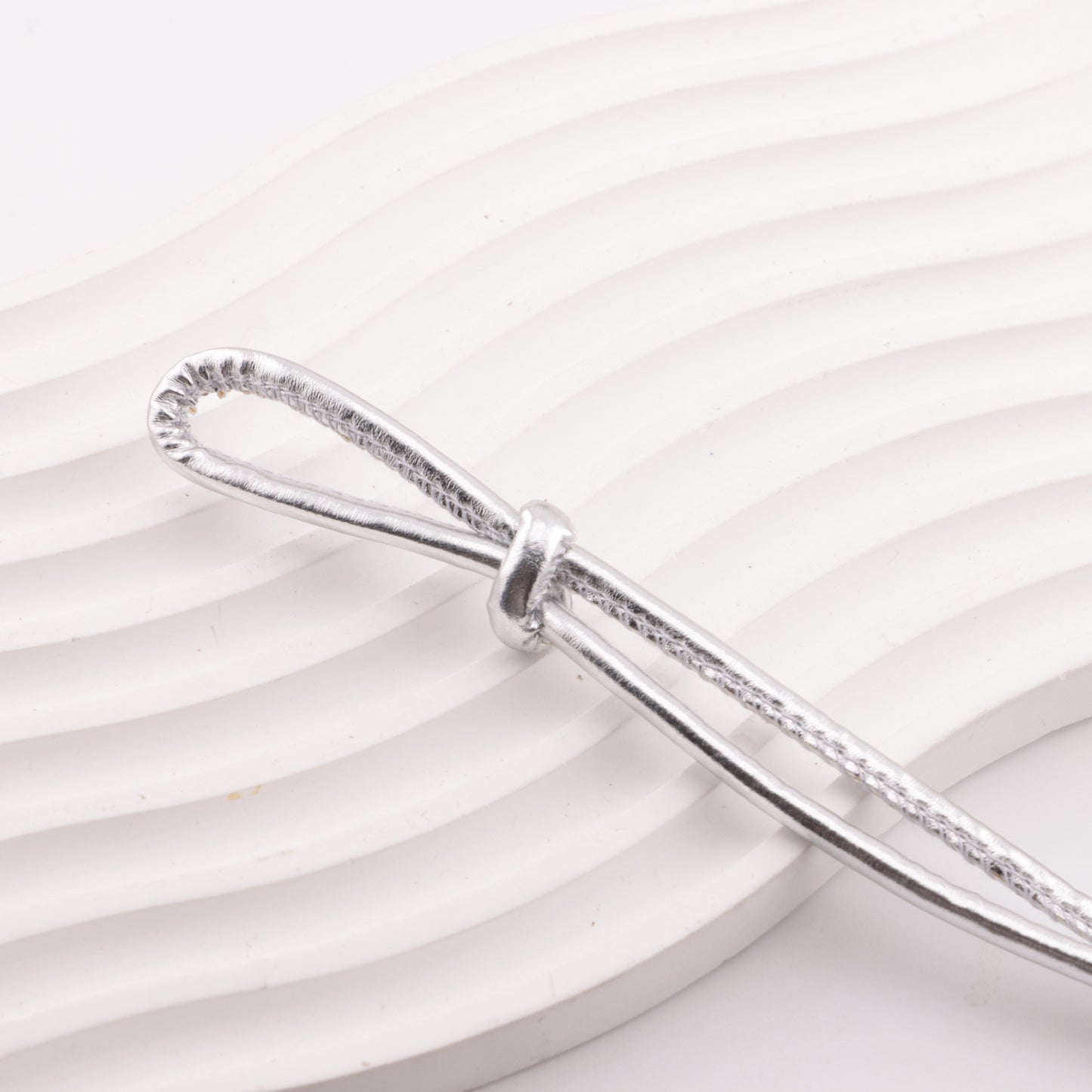 FS5896- Diameter: 4 Cm, Leather Cord Knot Diameter: 4 Mm