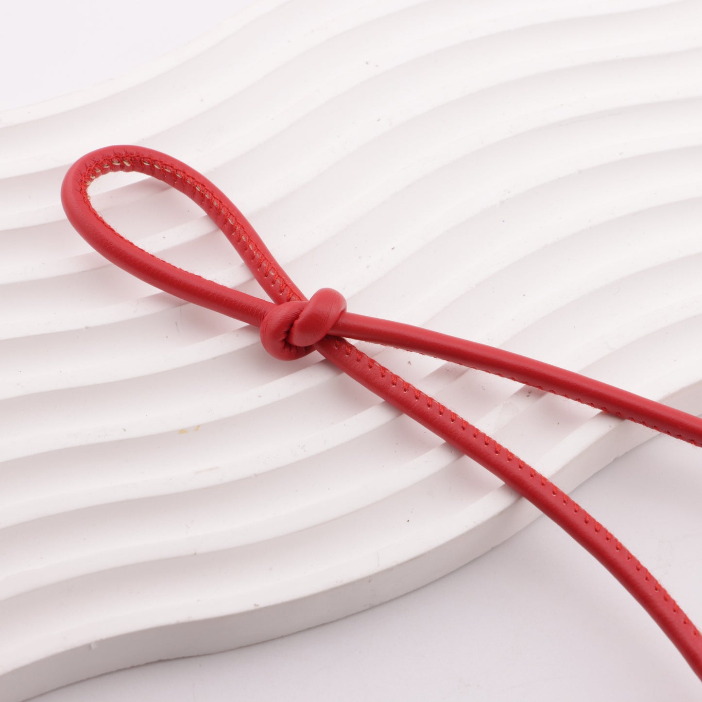 FS5896- Diameter: 4 Cm, Leather Cord Knot Diameter: 4 Mm
