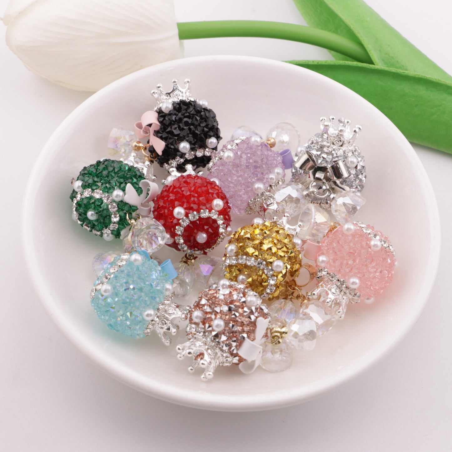 FS5972- About 20mm Bell Crown Sugar Diamond Beads