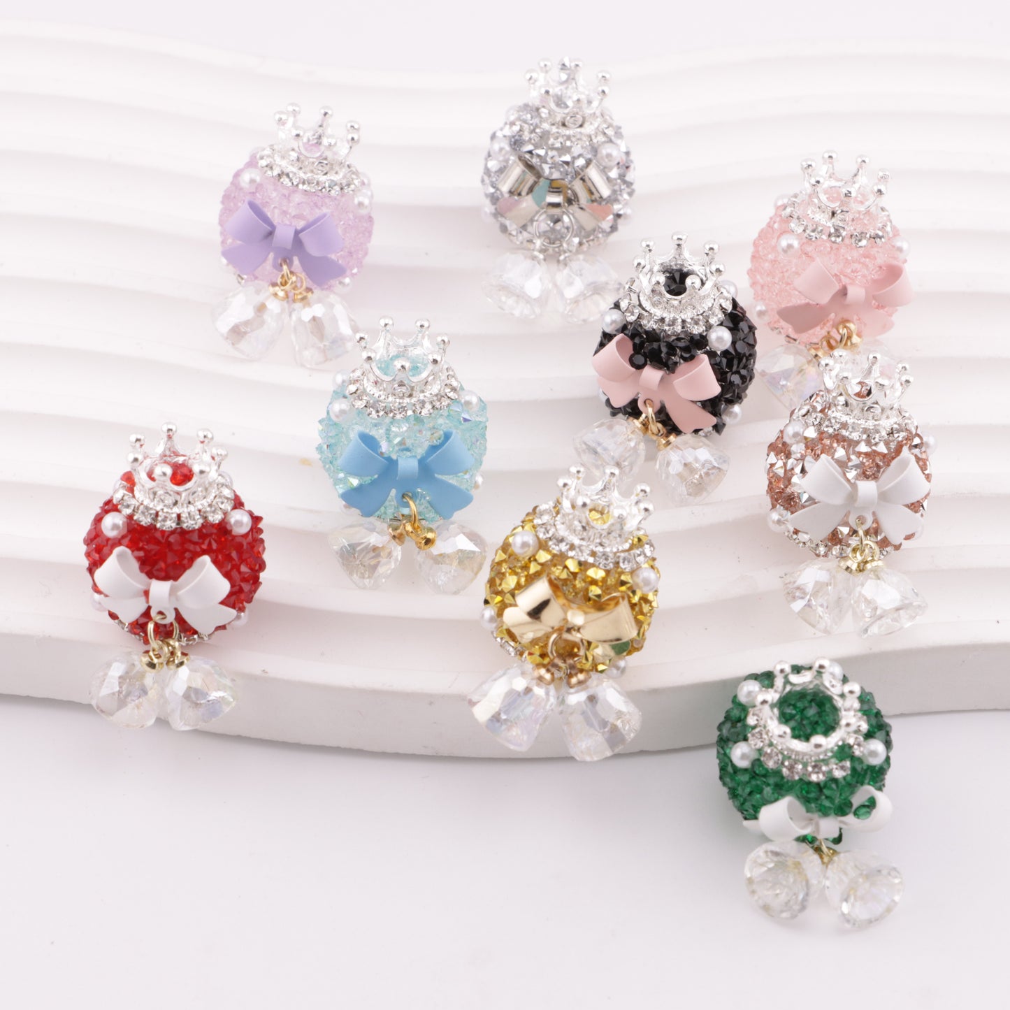 FS5972- About 20mm Bell Crown Sugar Diamond Beads