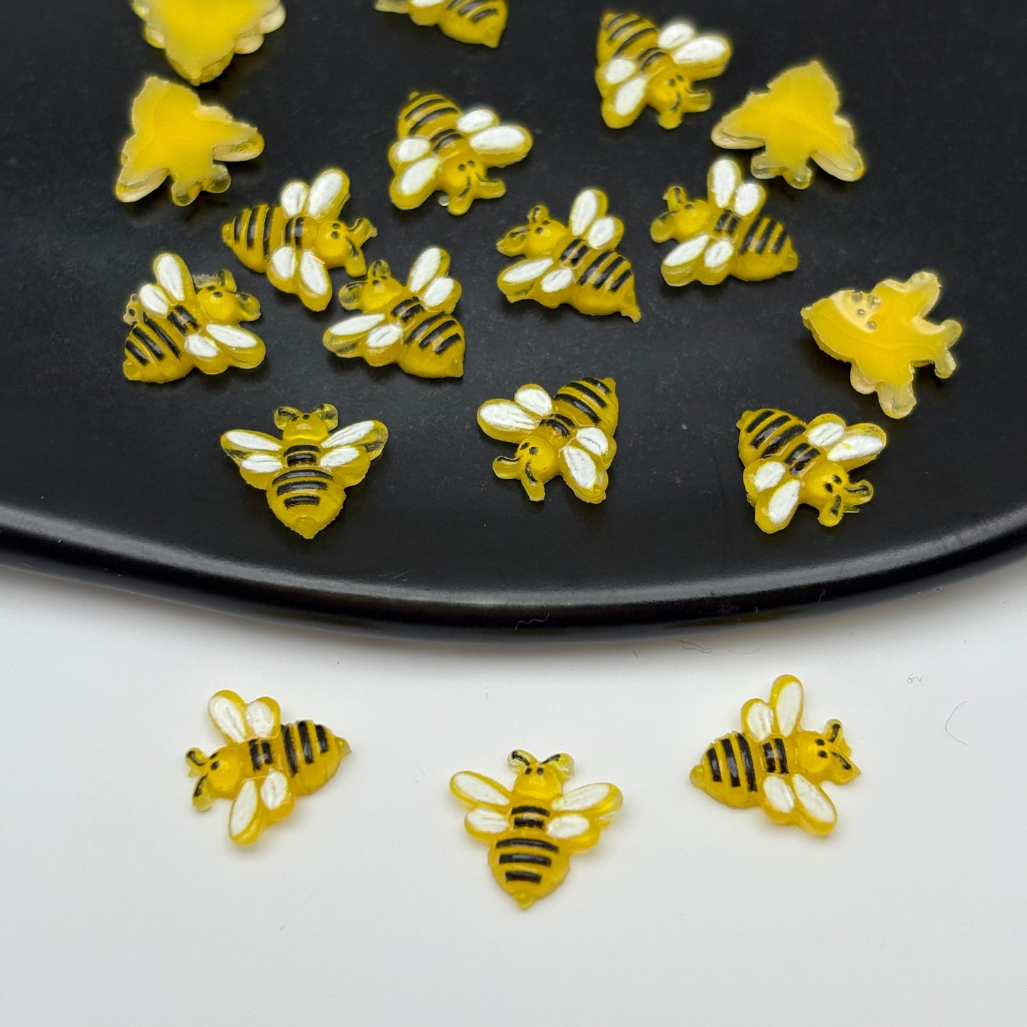 FS5408- 9.5*10Mm Small Bee Charms Small Bee Patches