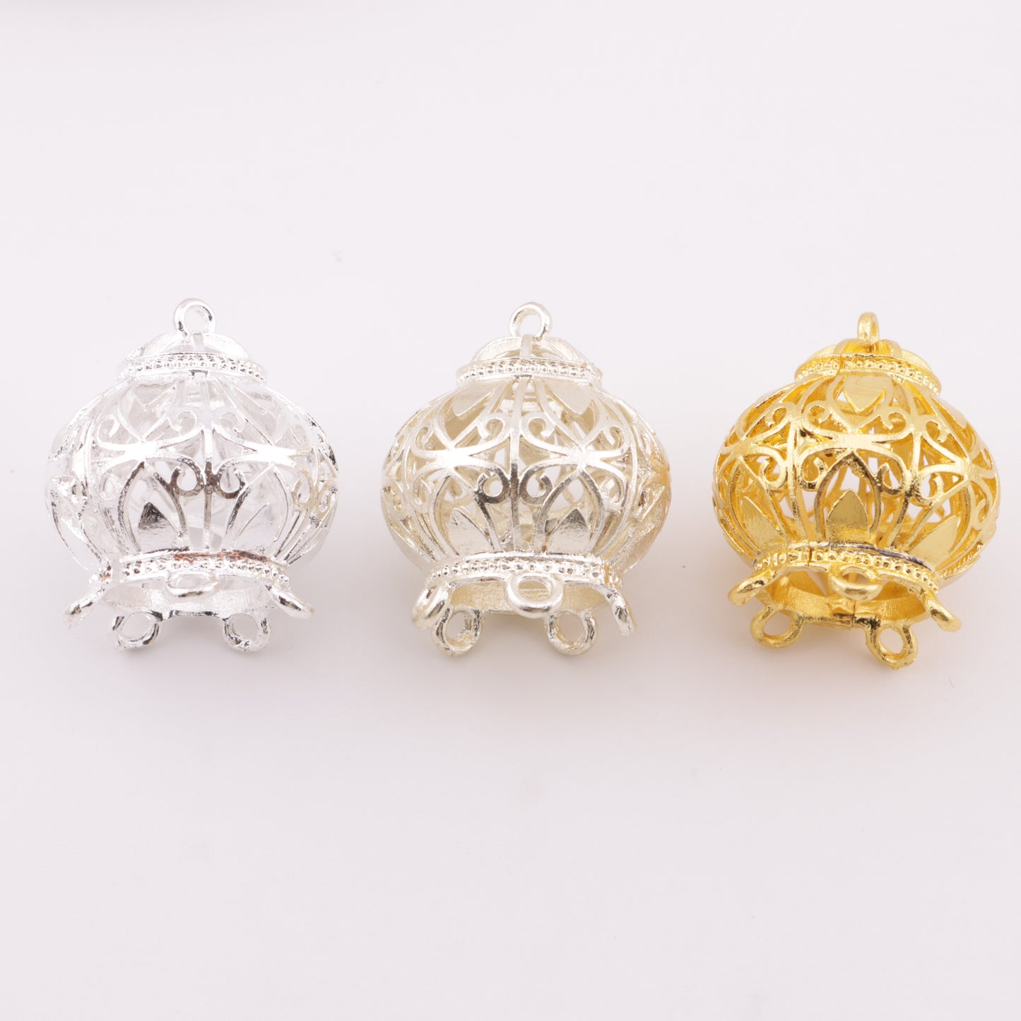 FS6011- Round Pattern Metal Lanterns, Five Hanging Sets