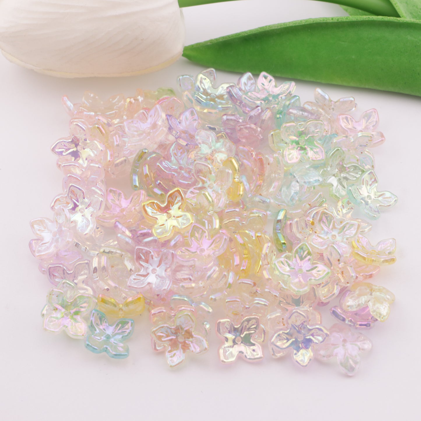 FS6042- Approximately 15mm Acrylic Electroplated Glow-In-The-Dark Flowers