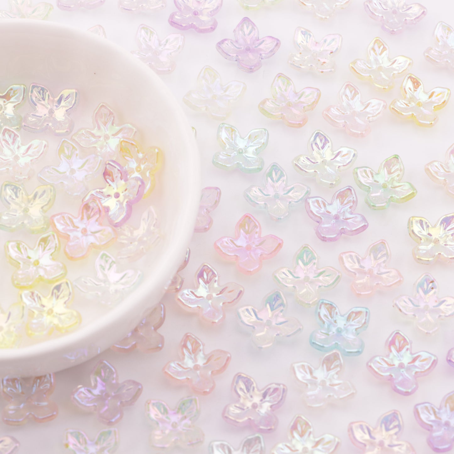 FS6042- Approximately 15mm Acrylic Electroplated Glow-In-The-Dark Flowers