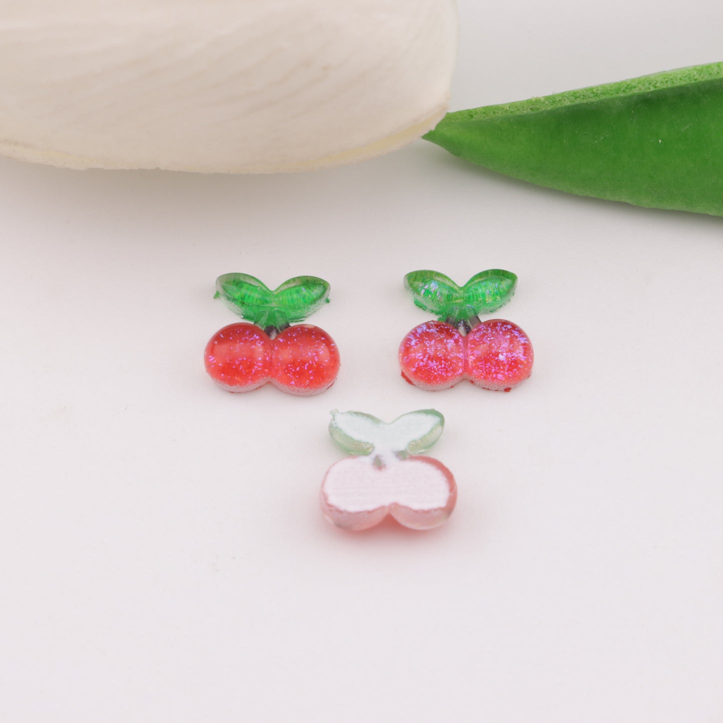 FS6091- 10mm Red Cherry Charms Red Cherry Patches Resin