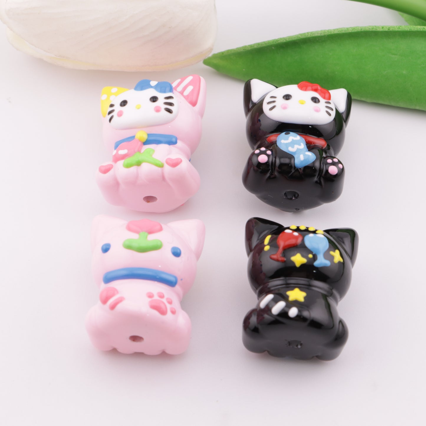 FS6103- HK Hand-Painted Beads