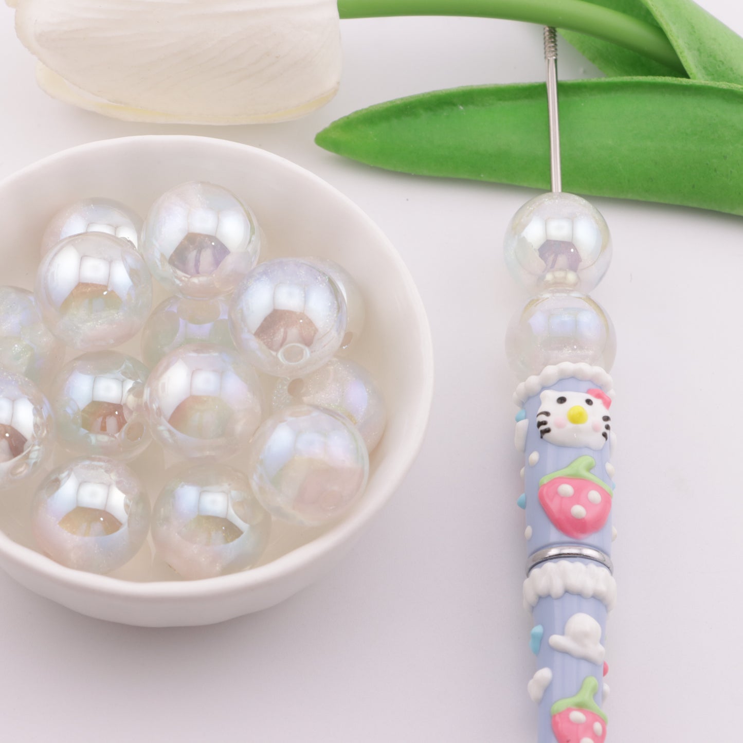 FS6124- 16mm Glow-in-the-dark Photochromic Resin Beads