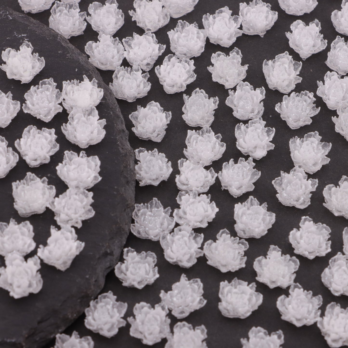 FS6143- 10mm Luminous Soft Flower Charms Night - Glow Soft Flower Patches