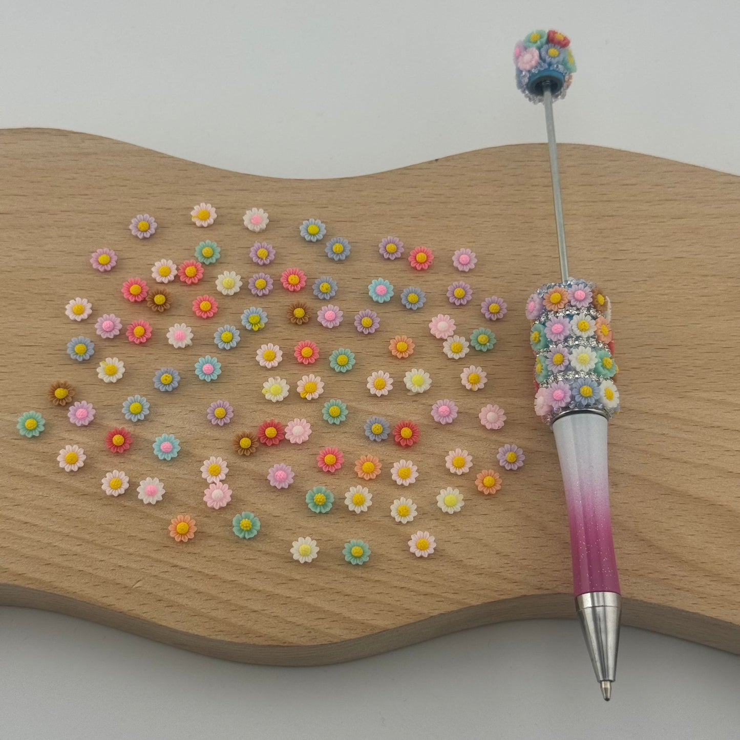 FS1317- 6MM Dasiy Flower Resin Nail Charms For Making Fancy Bead Or Fancy Pen