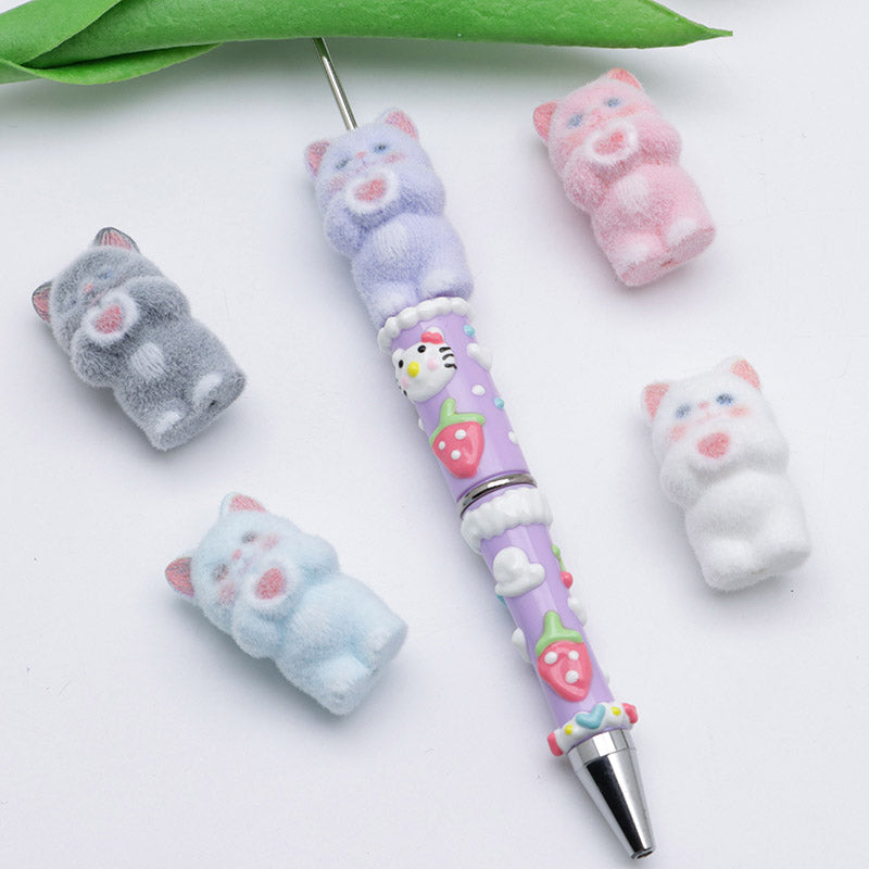 FS5209- Cat Holding A Loving Heart Flocked Three-Dimensional Beads