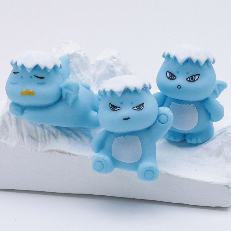 FS4887- Three - Dimensional Mini Snow - Topped Milk Dragon Pen Toppers