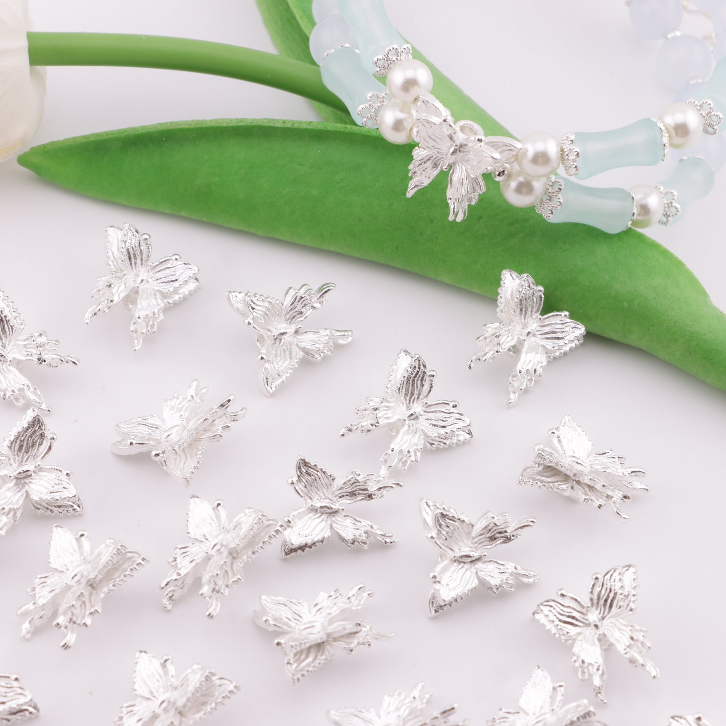 FS5024- 16*15*7Mm Alloy Butterfly Four-way Beads